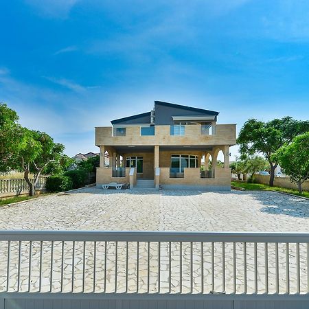 Apartments Mavracic Vir Εξωτερικό φωτογραφία