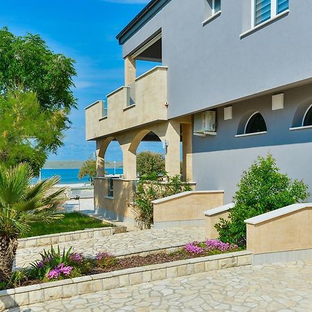 Apartments Mavracic Vir Εξωτερικό φωτογραφία