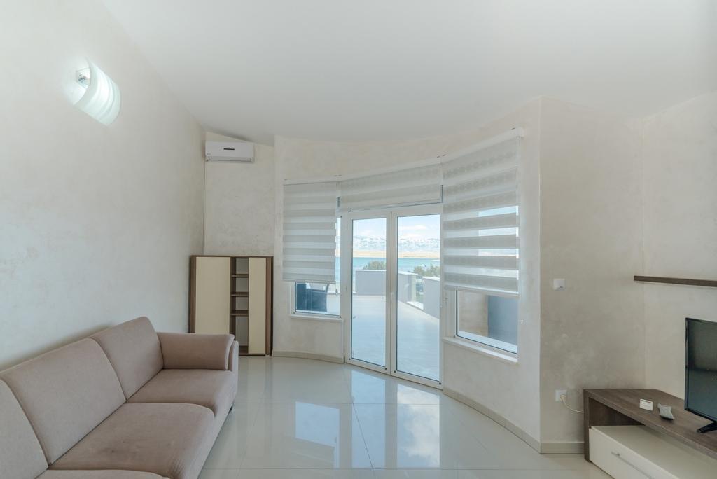 Apartments Mavracic Vir Εξωτερικό φωτογραφία