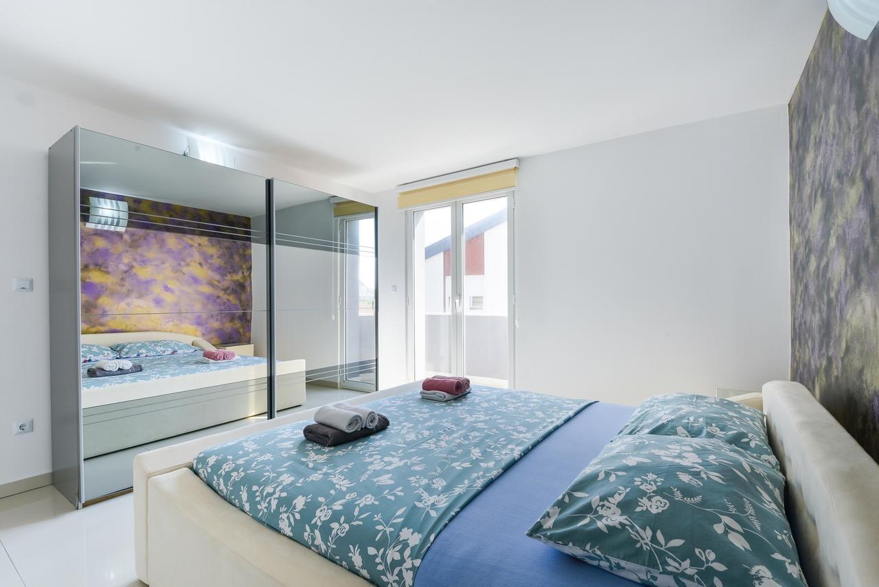 Apartments Mavracic Vir Εξωτερικό φωτογραφία